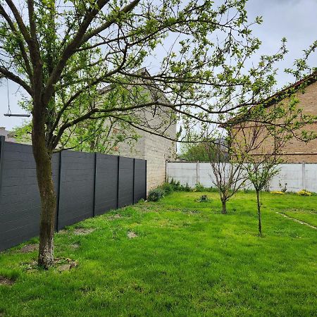 Studio, Pas De Collocation Possible Warmeriville Екстер'єр фото