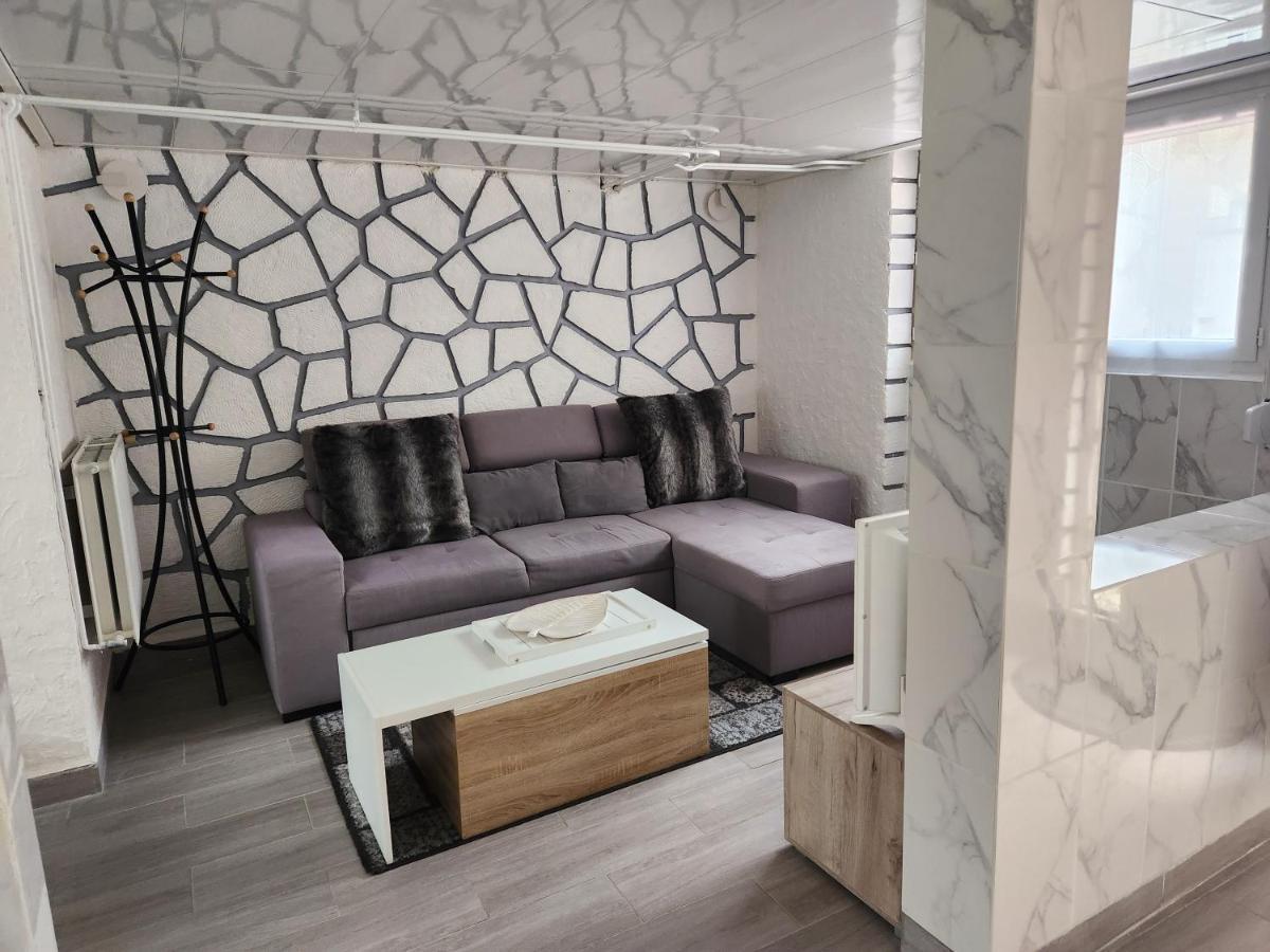 Studio, Pas De Collocation Possible Warmeriville Екстер'єр фото