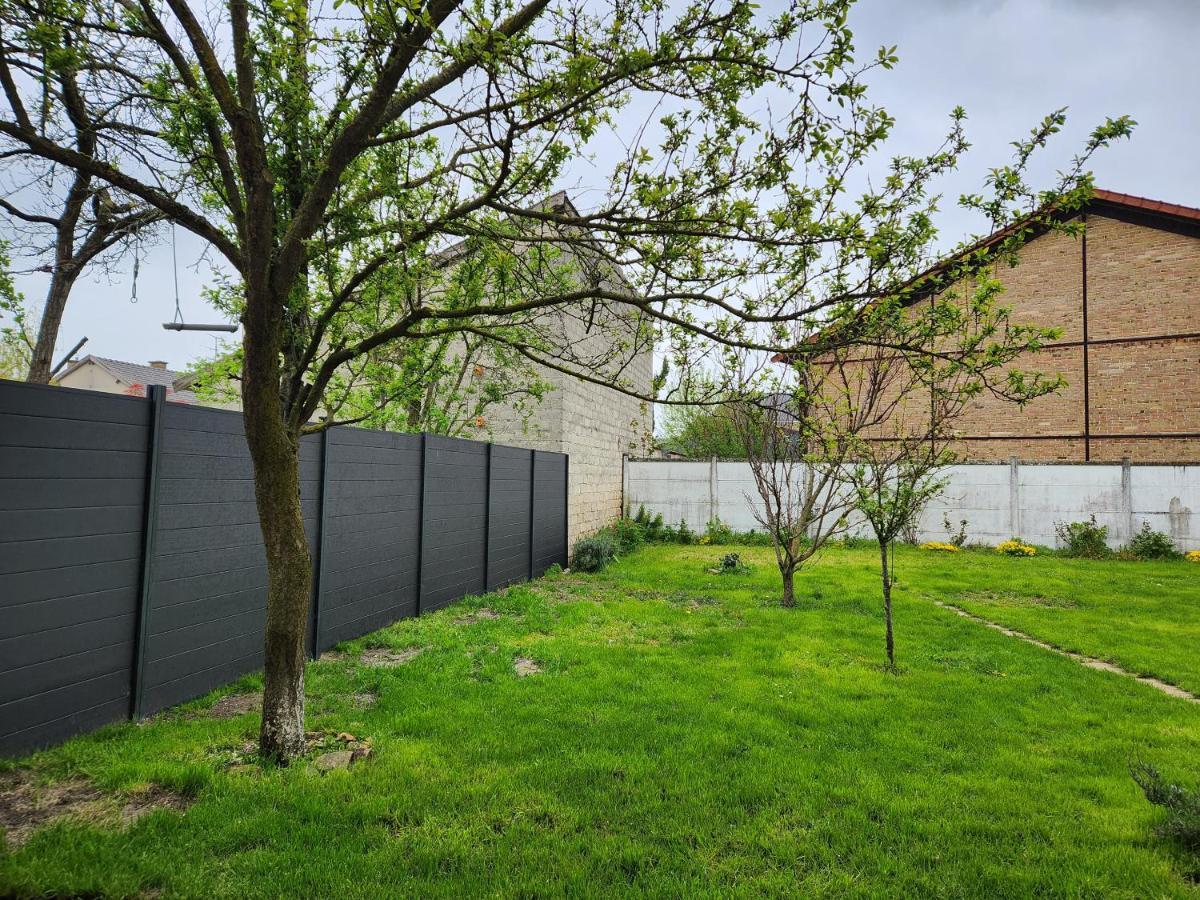 Studio, Pas De Collocation Possible Warmeriville Екстер'єр фото